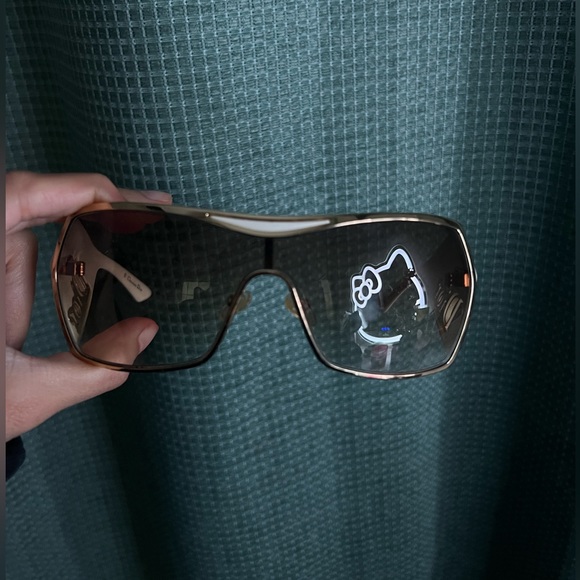 authentic dior shades🎀 (rare) - Picture 2 of 4